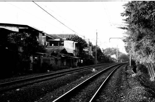 cikoko railway. cikoko pengadegan nikon fe nikon 35mm f2d kodak 100 tmax @100, may 2012
